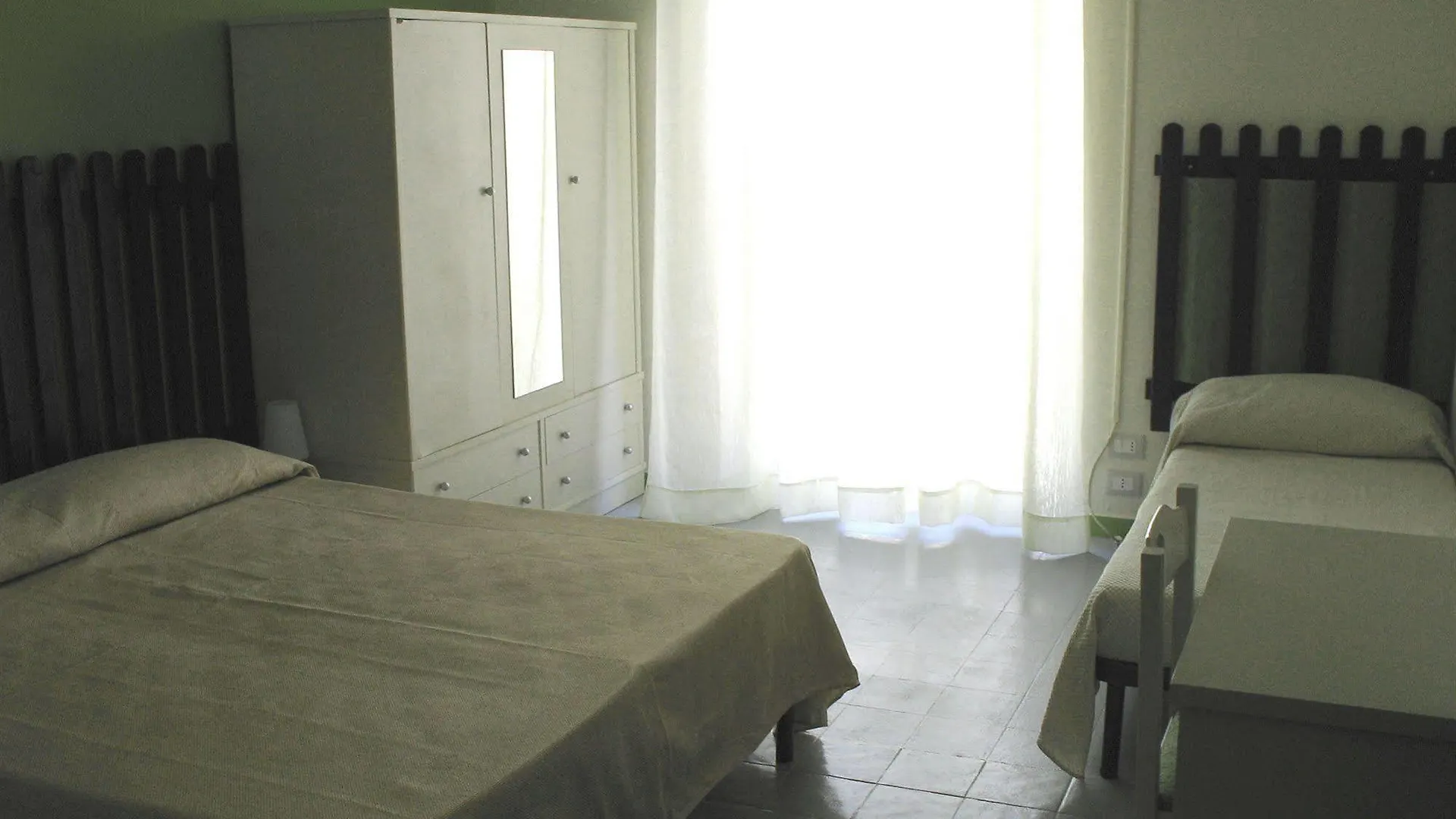 Hotel L'Ancora Avola 2*,