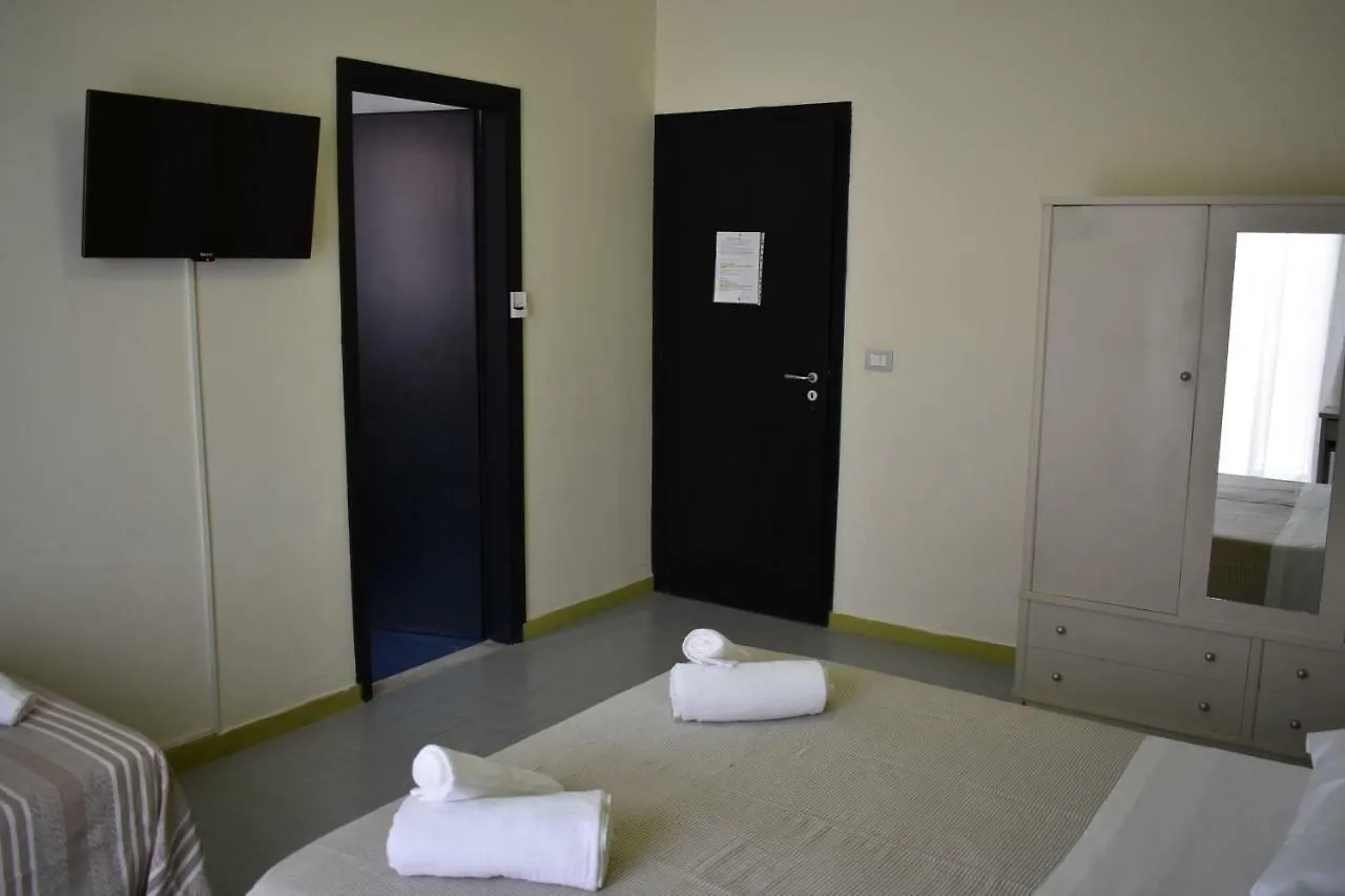 Hotel L'Ancora Avola 2*,  Włochy